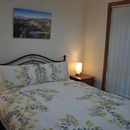 Blue Wren Cottage Tumut Exterior photo